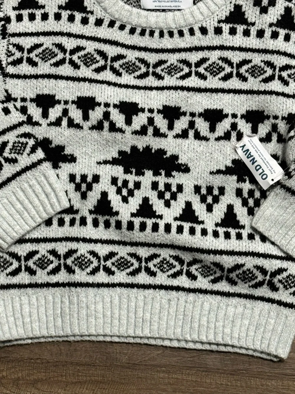 Old Navy Crewneck Sweater